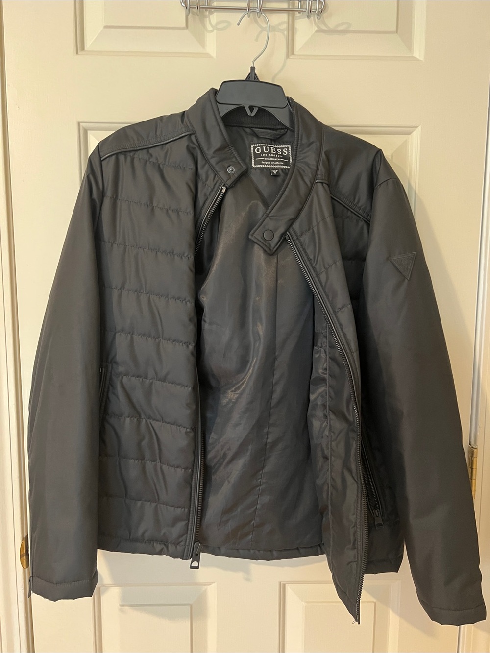 GUESS Black Quilted-Panel Puffer Jacket